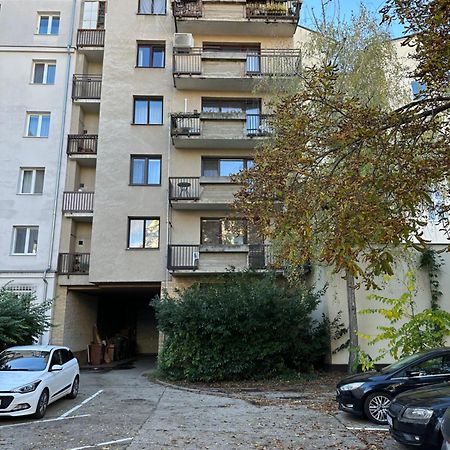 Medena Apartment Old Town With Free Parking Bratislava Exterior foto